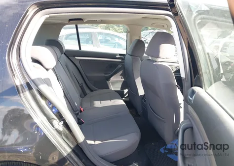 2008 Volkswagen Rabbit из США, поврежденный, VIN WVWDB71KX8W294066